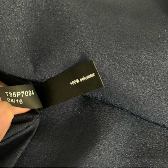 THE LIMITED. Navy Blue top/blouse. Size XS. GREAT CONDITION - Picture 10 of 10